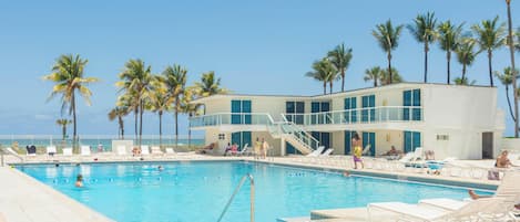Outdoor pool, sun loungers