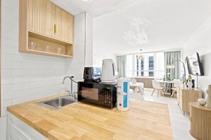 Private kitchenette - Boutique Apartments Castle Beach (Miami Beach)