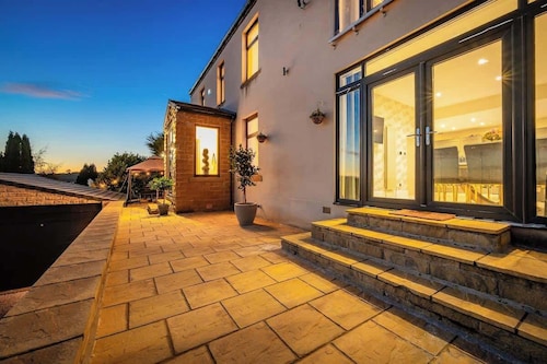 Spacious 6BR Escape | Hot Tub, Game Room & Karaoke