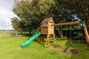 Children's area - Spacious 5-Bed Home with Views, Garden & Playroom (Silloth)