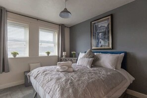 WiFi, bed sheets