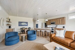 Televisión, chimenea