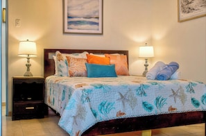 3 Schlafzimmer, Schreibtisch, Bügeleisen/Bügelbrett, Reisekinderbett