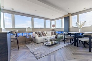 Televisio, työhuone