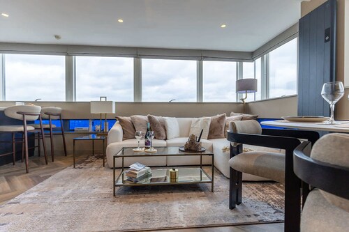 Stylish Apartment near Bettys & Convention Centre