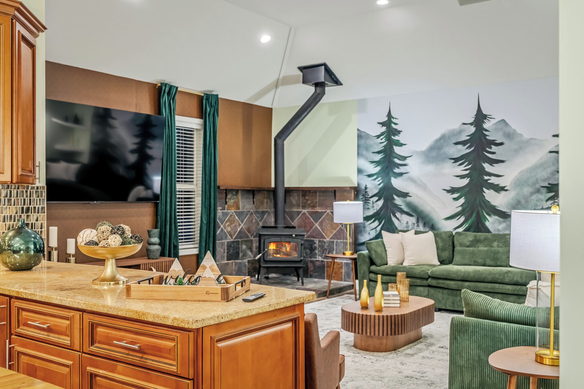 Télévision, cheminée