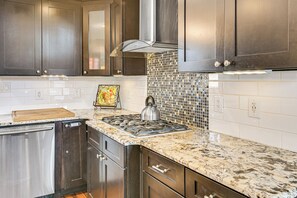 Fridge, microwave, stovetop, dishwasher - Boat Dock & Game Room: Waterfront Lake Norman Gem (Mooresville)