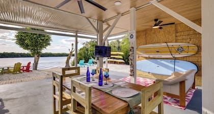 Private Beach: 'Hidden Shack By the Bay' in Ruskin