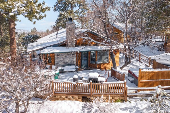 Exterior - Moonridge renovated with hot tub and Lake views! (Big Bear)