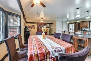 Dining - Walk to League Stadium: Huntingburg Family Home! (Huntingburg)