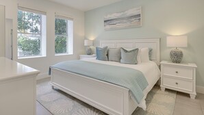 1 bedroom, iron/ironing board, internet, bed sheets - South of Fifth - Walk to Beach & Ocean Dr - Pool (Miami Beach)