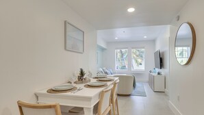 Dining - South of Fifth - Walk to Beach & Ocean Dr - Pool (Miami Beach)