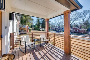 Terrace/patio - Fully Updated! 3,000-Sq-Ft Home Near Mercedes-Benz (Atlanta)