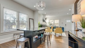 Interior - Easy MARTA Access! Modern ATL Home w/ Deck (Atlanta)
