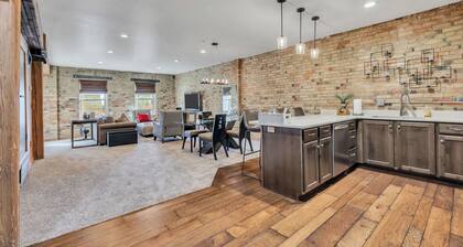 Historic downtown loft with a perfect location