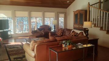 Télévision, cheminée