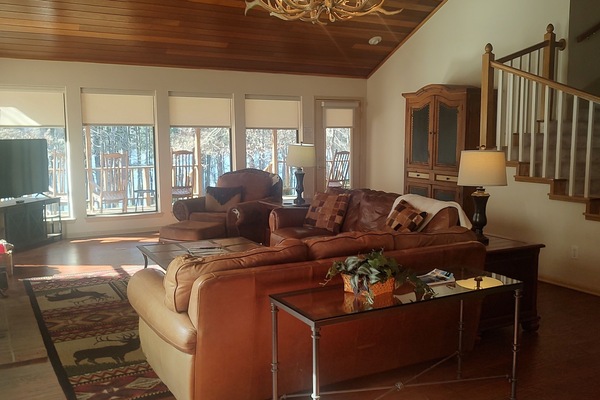 Comfortable living space for your group.