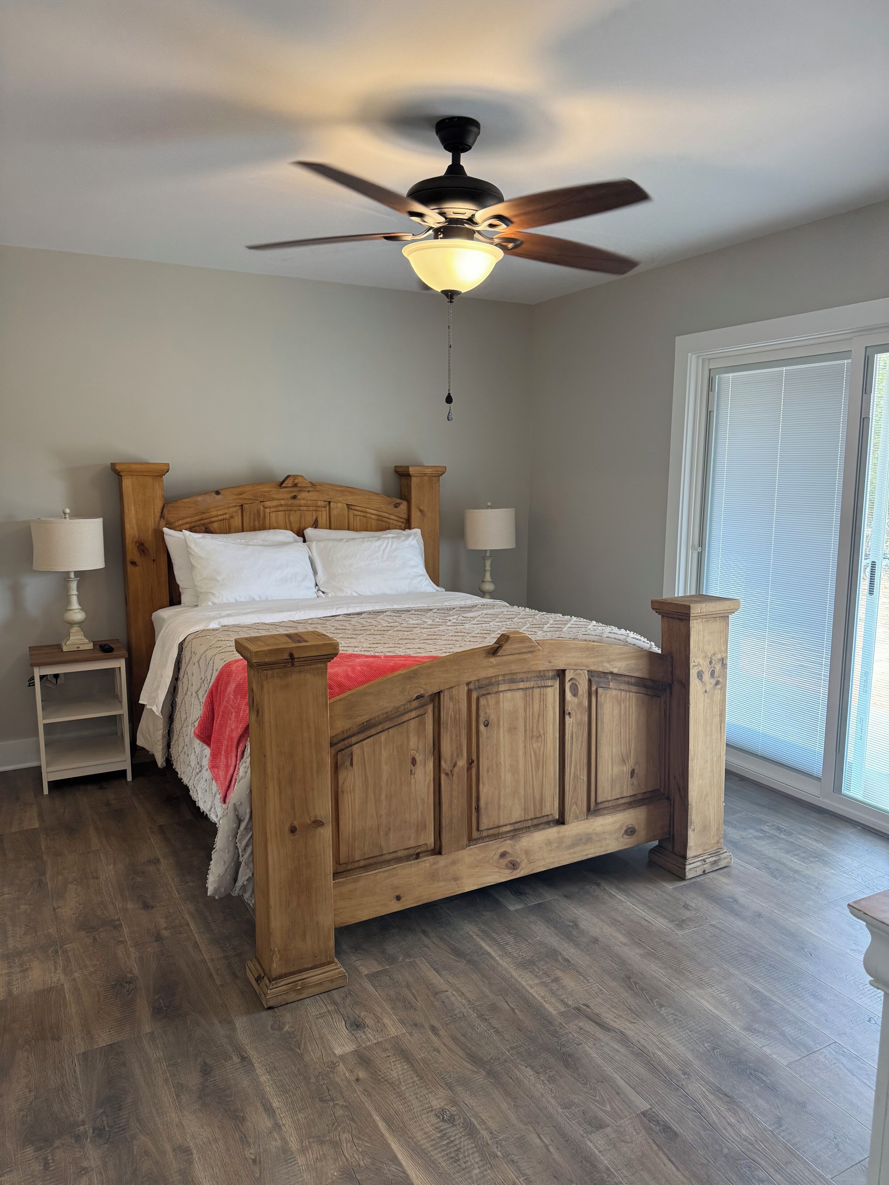 3 makuuhuonetta, silitysrauta/-lauta, Wi-Fi, vuodevaatteet