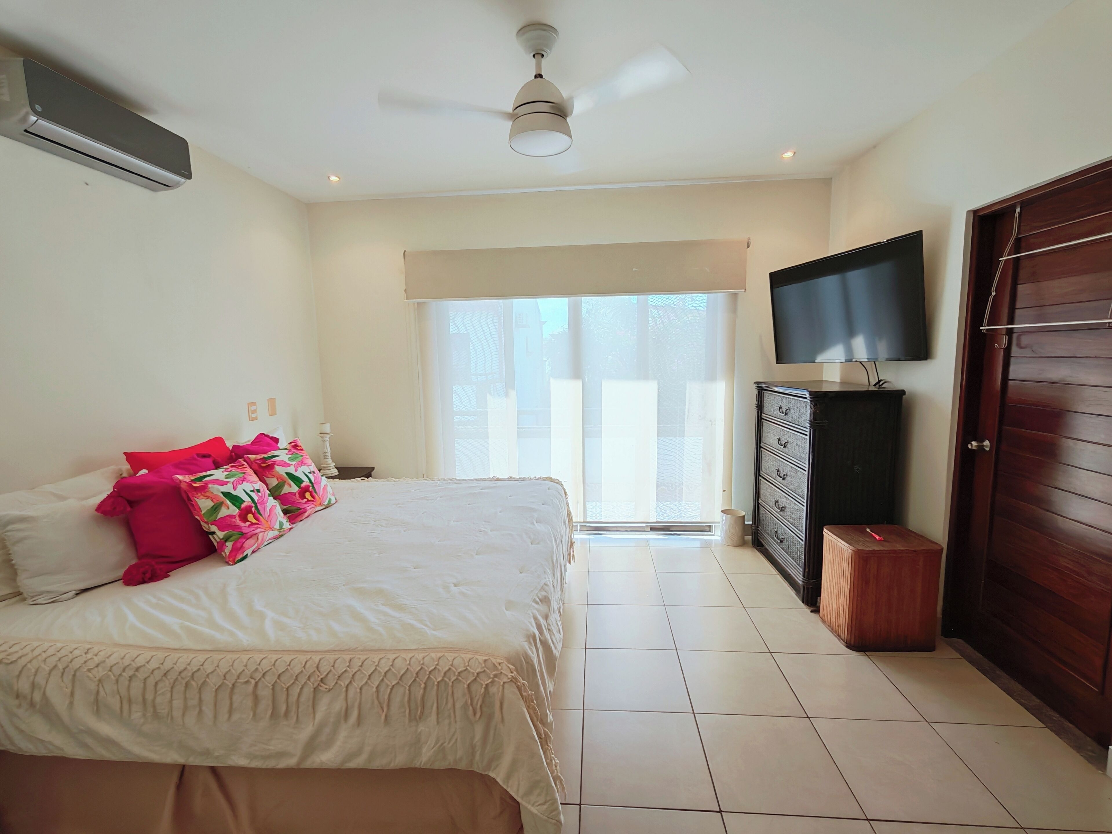 3 Schlafzimmer, Bügeleisen/Bügelbrett, WLAN, Bettwäsche