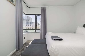 WiFi - The Art Haus Cape Town | Mountain Views (Cape Town)