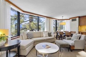 TV, fireplace, ping pong - Resort Perks! Everline Corner Retreat w/ 3 Units (Olympic Valley)