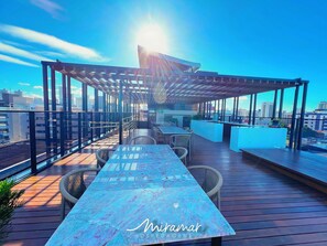 Outdoor dining - Alta Marine - Miramar Hospedagens  (João Pessoa)