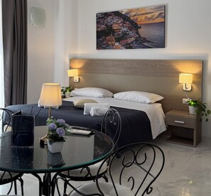 1 bedroom, iron/ironing board, WiFi, bed sheets - La Maison Rose - Luca Albino (Maiori)