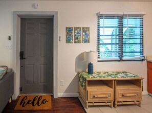 Unclassified image, 4 of 25, button - Charming 2-bedroom apartment in St Thomas, central location, close to beaches. (St Thomas)
