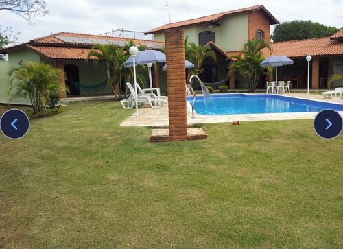 Country house in Boituva - gated community with 4 suites, swimming pool, Wi-Fi and small soccer field.