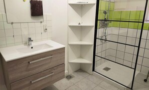 Bathroom - Séjour cosy pour 4 au cœur des Monts Jura (Lélex)