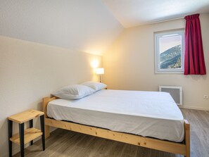 1 bedroom, travel cot - Charmant T2 à 700 m du front de neige | Piscine (Saint Colomban des Villards)