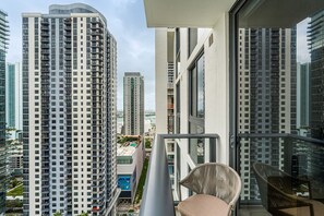 Property grounds - Crosby Miami WTC 1BR/1BA Minimalist New #3010 (Miami)