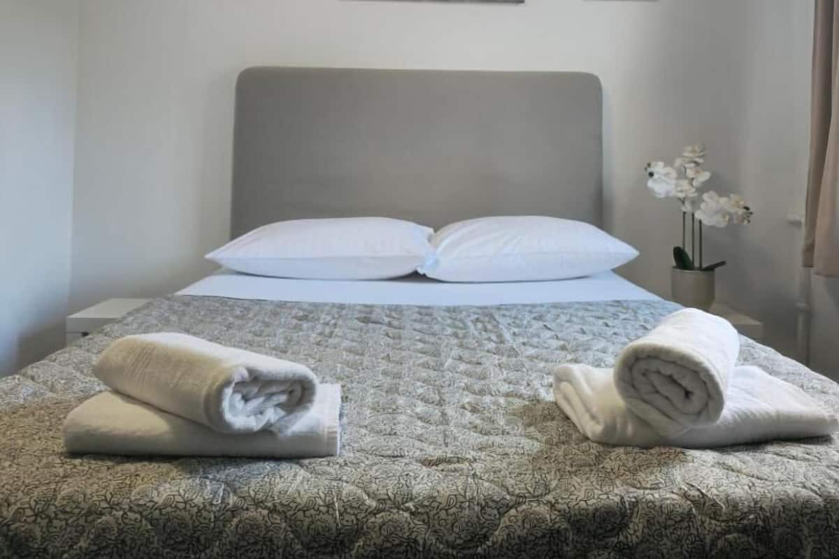 Double Room | Free WiFi