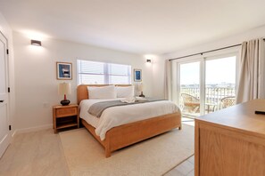 2 bedrooms, internet, bed sheets