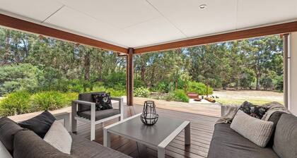 Wattle Place | Peaceful Bush Retreat Near Town & Coast