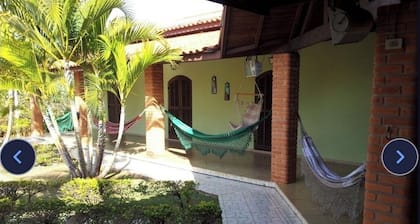 Country house in Boituva, located in a gated community. Large swimming pool, Wi-Fi, small soccer field.