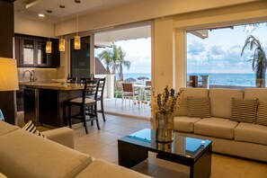Books - Two Bedroom Ocean Front (Bajos de Chila)