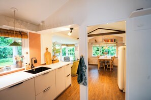Fridge, microwave, oven, stovetop - The Boshuisje in the Veluwe (Nunspeet)