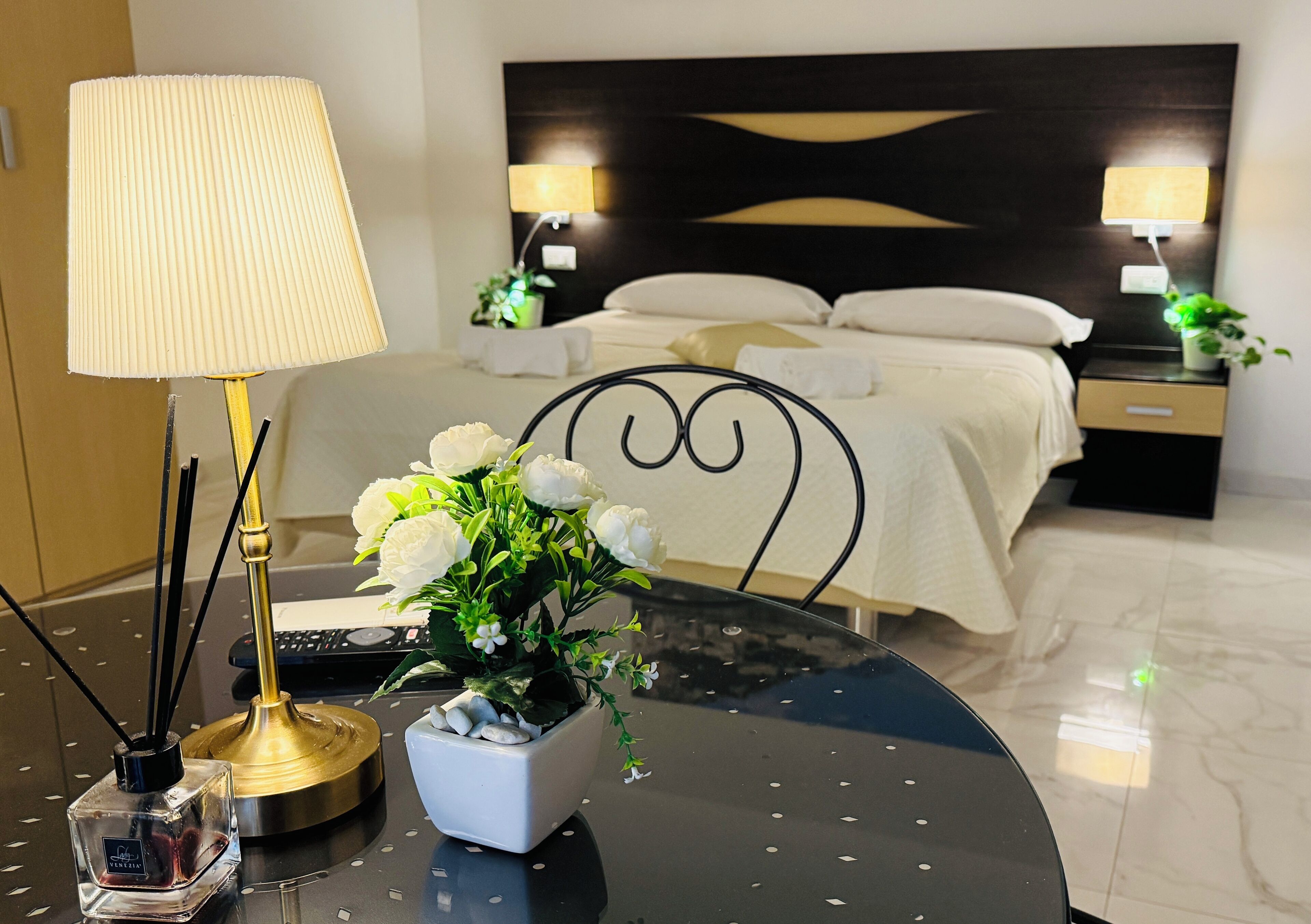 1 Schlafzimmer, Schreibtisch, Bügeleisen/Bügelbrett, WLAN