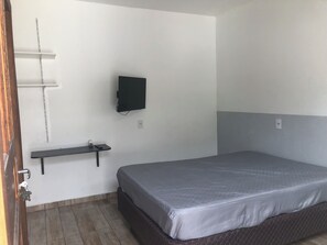 1 bedroom, Internet, bed sheets - Functional suite with excellent location – South of the Island (Pântano do Sul)