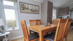 Dining - Pine Lodge (Holywell)