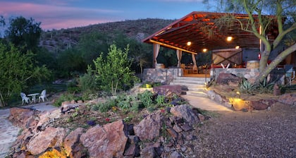 Mountain Views Casita Near Canyon Trails