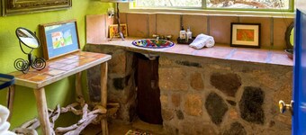 Blue Door Casita on Orchard Near Canyon Wilderness