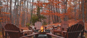 Sebago Pines Hideaway-Fire Pit/Beach Access/Family Friendly