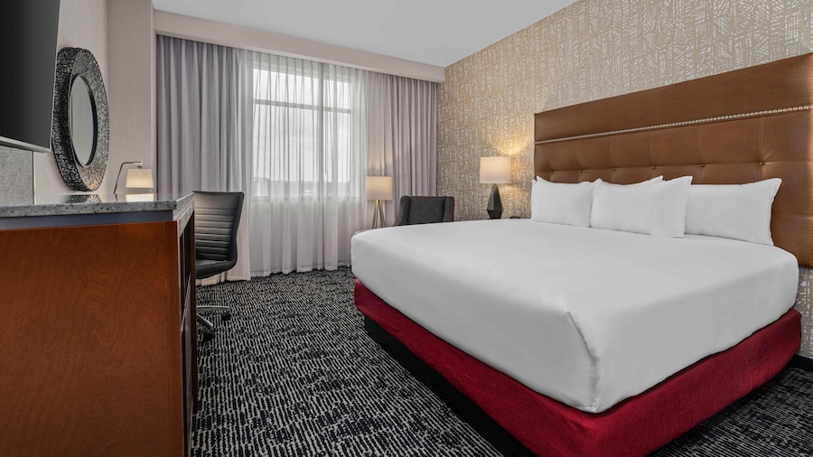 Drury Plaza Hotel Mobile