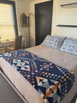 1 makuuhuone, silitysrauta/-lauta, internet, vuodevaatteet