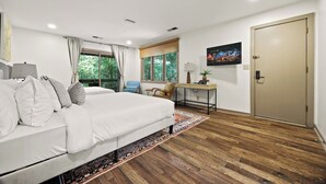 Unclassified image, 3 of 65, button - Spacious Designer Stay Near Callaway Waterpark (Pine Mountain)