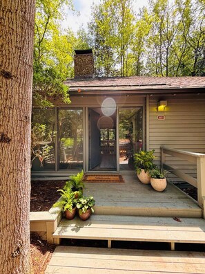 Exterior detail - Spacious Designer Stay Near Callaway Waterpark (Pine Mountain)