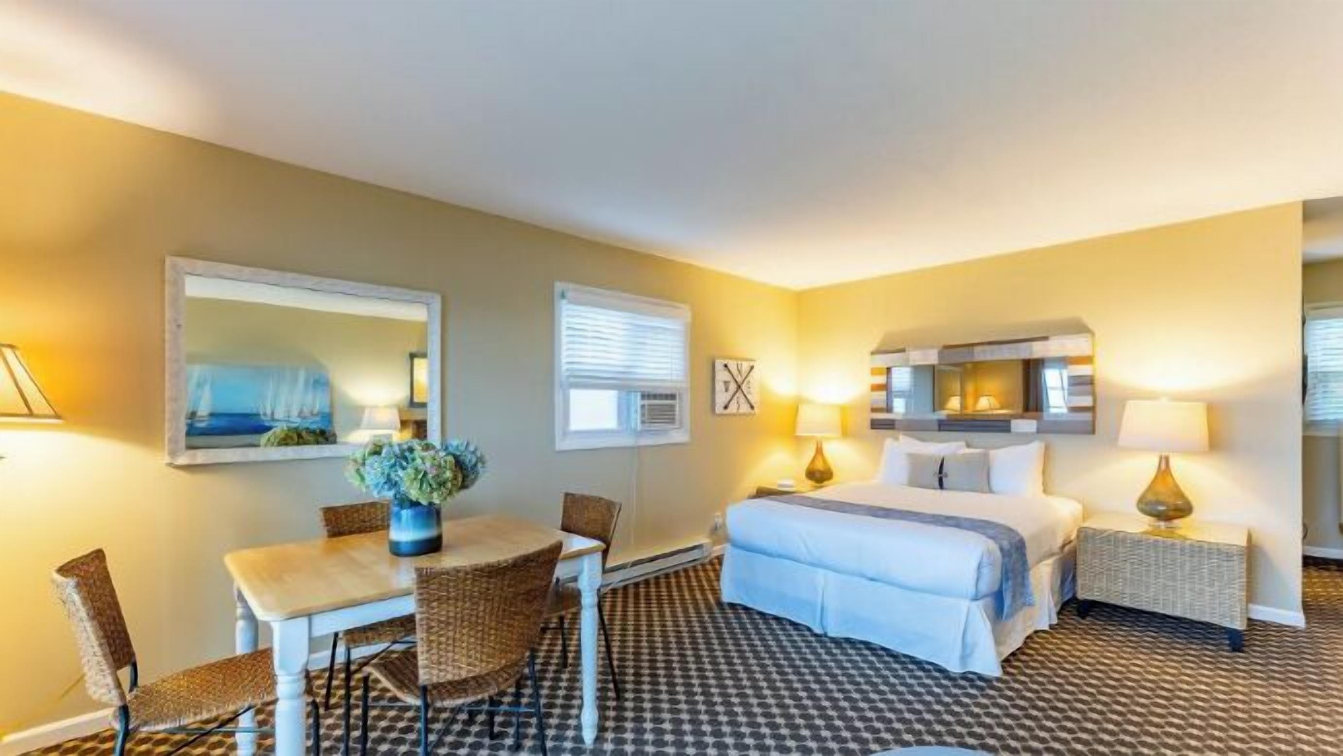 Fer et planche à repasser, Wi-Fi gratuit, draps fournis