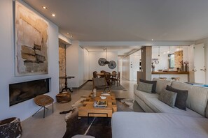 TV - 189 - Cascais Garden Villa on Historic Centre (Cascais)